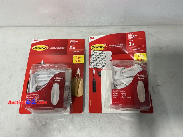Lot 44-557j - Command Designer Hooks 3lb Indoor 16 Hooks 20 Strips See All Photo's Not Tested E-Commerce Return, A basic inspection has been given to this...