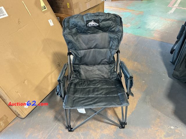 Lot 44-994e - Cascade Heavy Duty Folding Camp Chair with Carry Bag Not Tested See All Photo's E-Commerce Return, A basic inspection has been given to this...