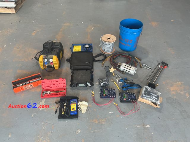 Lot 44-957j - Large Lot of HVAC Tools- Seller States Working  Used See All Photo's Not Tested