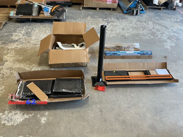 Lot 44-1104m - Mix lot of Miscellaneous items E-Commerce Return, A basic inspection has been given to this item. Sold AS-IS. See All Photo's Not Tested