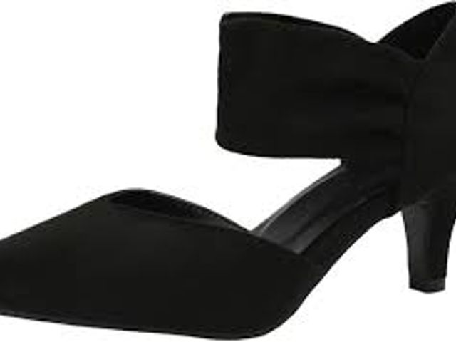 Lot 44-143g - BMLDCWSE High Heels Women's suede 8.5 Appears New, A basic inspection has been given to this item. Sold AS-IS.