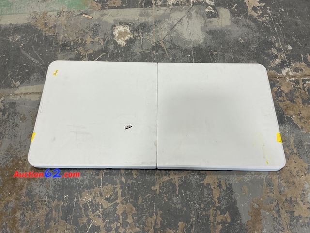 Lot 44-1594w - peakform 4" Table, Folding, Portable, White E-Commerce Return, A basic inspection has been given to this item. Sold AS-IS. See All Photo's N...