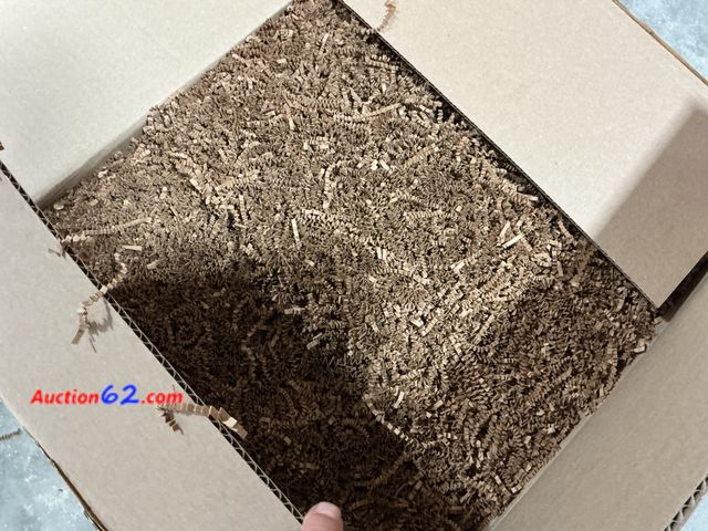 Lot 44-144j - Crinklepak Crinkle Cut Shred Appears New, A basic inspection has been given to this item. Sold AS-IS.