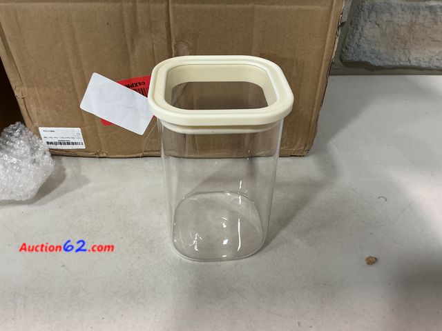 Lot 44-1799 - Cosunido Canister Set, 54 oz, Square Pantri - New See All Photo's Not Tested E-Commerce Return, A basic inspection has been given to this it...