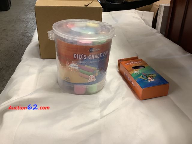 Lot 44-6029a - 2 Sets of Kids Chalk Fun, Jumbo Sidewalk Chalk See All Photo's Not Tested Never opened, Factory Sealed