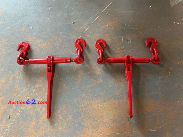 Lot 44-785a - 2x Red Ratchet Load Binder Chain Tie Down Hook Binder See All Photo's Not Tested Appears New, A basic inspection has been given to this item...