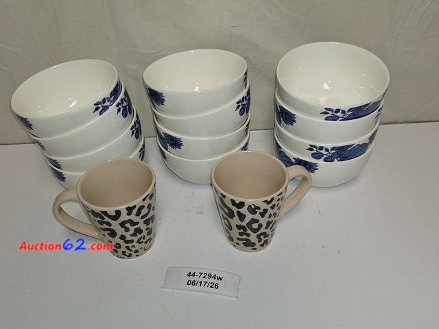 Lot 44-7294w - 12 cereal bowls and 2 coffee mugs  E-Commerce Return, A basic inspection has been given to this item. Sold AS-IS.