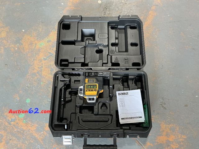 Lot 44-662i - $529 Retail price - DeWalt Laser Level, DCLE34031B - Self Leveling, 360 Degree, Case Included E-Commerce Return, A basic inspection has been...