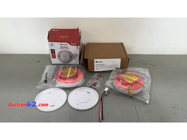 Lot 44-1602o - Kidde Smoke &amp; Carbon Monoxide Alarm 2-Pack See All Photo's Not Tested E-Commerce Return, A basic inspection has been given to this item....