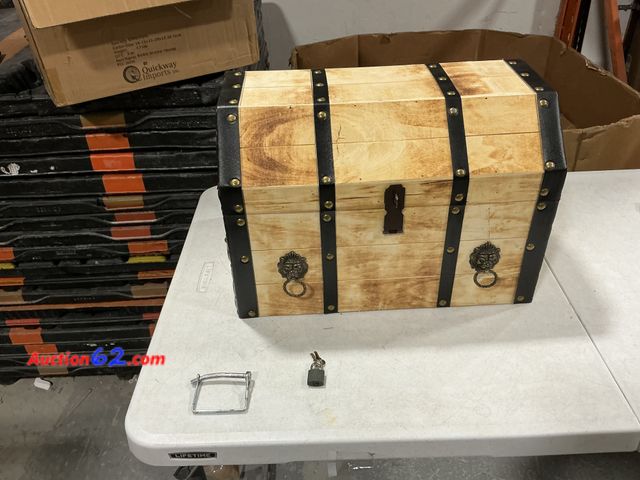 Lot 44-1108j - Vintiquewise Small Wooden Decorative Lion Rings Pirate Trunk with Lockable Latch and Lock- Broken Piece- See Photos E-Commerce Return, A bas...