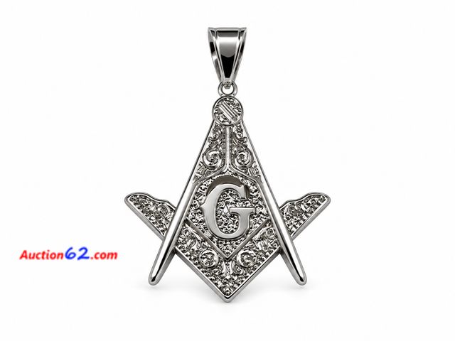 Lot 44-6024m - Silver colored Masonic pendant. No markings Appears New, A basic inspection has been given to this item. Sold AS-IS. See All Photo's Not Tes...