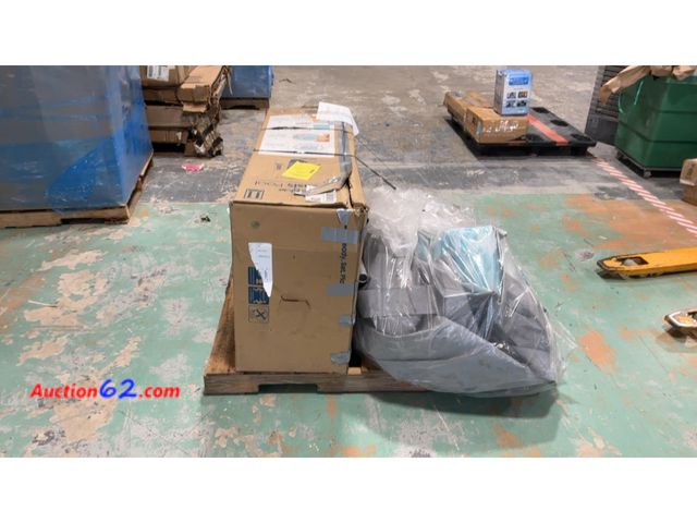 Lot 44-1796 - $250 Retail price - Intex 15ft x 48in Easy Set Pool with Filter Pump See All Photo's Not Tested E-Commerce Return, A basic inspection has be...