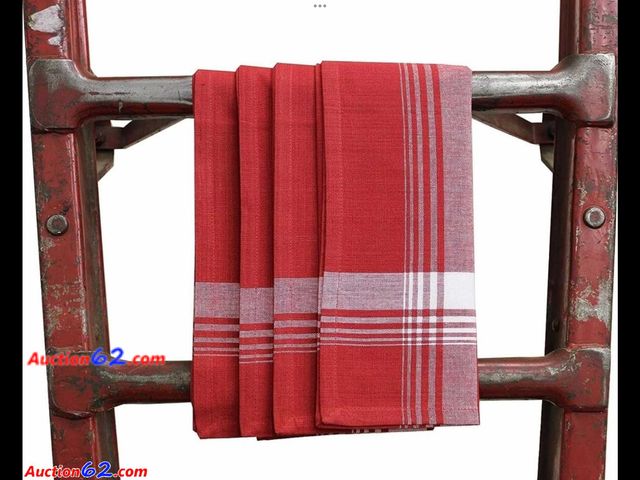 Lot 44-2089m - Lot of 4 Cotton Plaid Napkins Red. Appears New, A basic inspection has been given to this item. Sold AS-IS. See All Photo's Not Tested