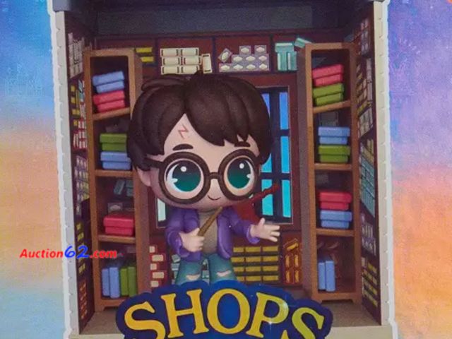 Lot 44-5589m - Harry Potter Happy Haul Shops of the Wizarding World Scene Setter Mystery Pack [1 RANDOM Figure] Appears New, A basic inspection has been gi...