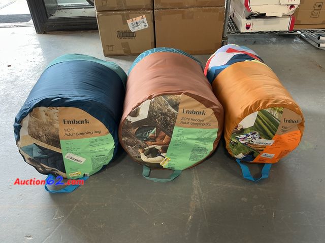 Lot 44-750o - Embark Adult Sleeping Bags 3-Piece Lot See All Photo's E-Commerce Return, A basic inspection has been given to this item. Sold AS-IS. Used D...