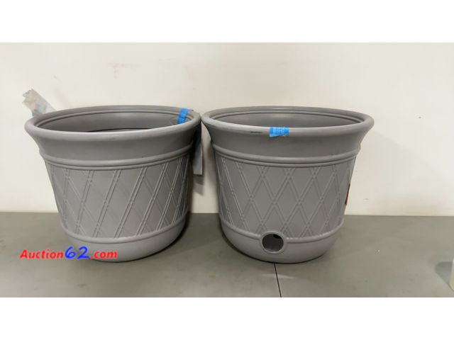 Lot 44-1604j - Lattice Hose Pot See All Photo's E-Commerce Return, A basic inspection has been given to this item. Sold AS-IS. Not Tested Dirty