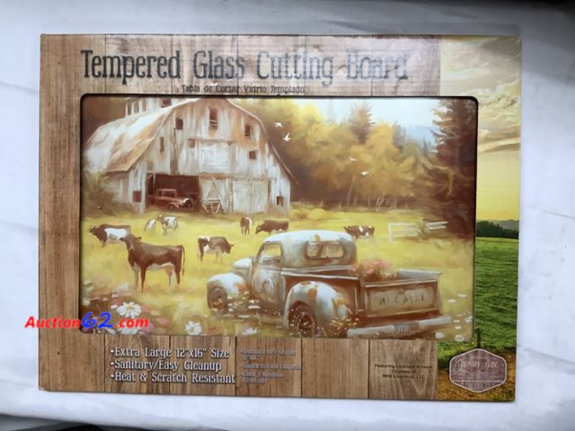 Lot 44-6053w - Tempered glass cutting board. 12x16 artwork by JQ licensing. New. See All Photo's Not Tested Never opened, Factory Sealed