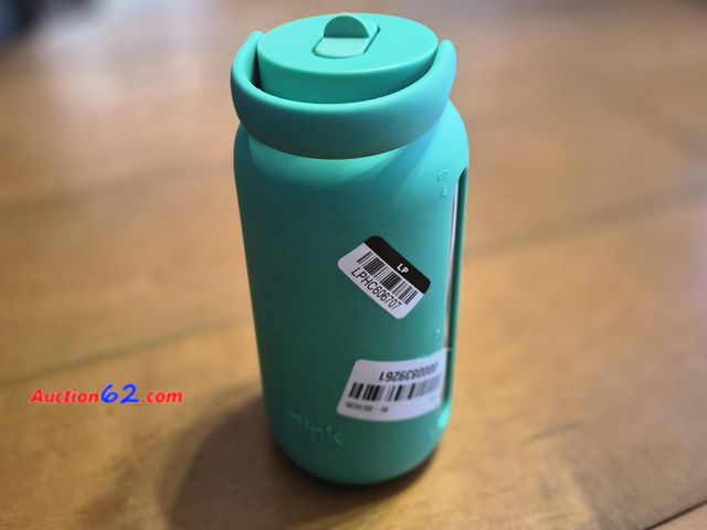 Lot 44-3011q - New - Green - Bink Day Water Bottle Flip Cap - See PIctures Appears New, A basic inspection has been given to this item. Sold AS-IS.