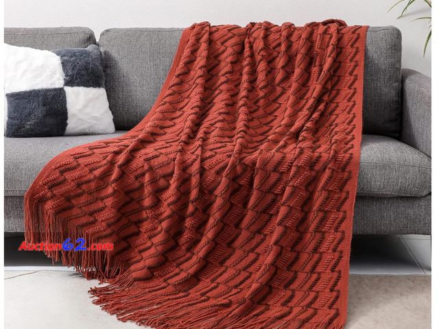 Lot 44-2080m - Knitted Throw Blanket, 50x60 Inch, Textured Throw Blankets for Couch Bed Sofa Travel, Knit Woven Blanket for Women, Men and Kids, Boho Decor...
