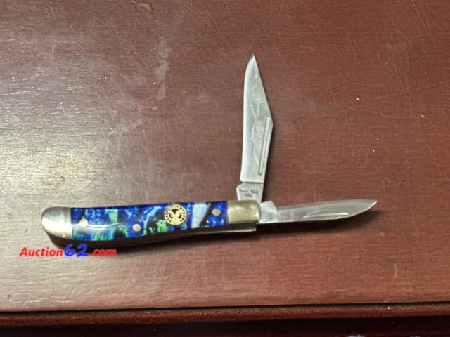 Lot 44-6115j - Eagles edge 71205 2 blade blue smash pocket knife. NEW. Opened for photos. See All Photo's Not Tested Never opened, Factory Sealed