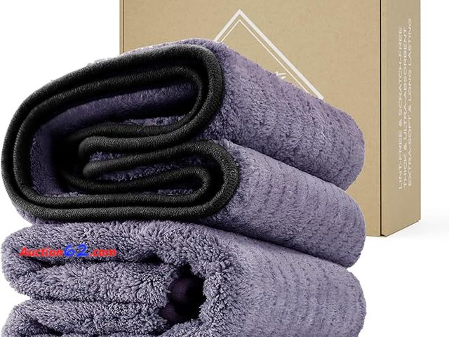 Lot 44-9111j - Fantasticlean Large Car Drying Towel 16x24 Inch 2 Pack Appears New, A basic inspection has been given to this item. Sold AS-IS.