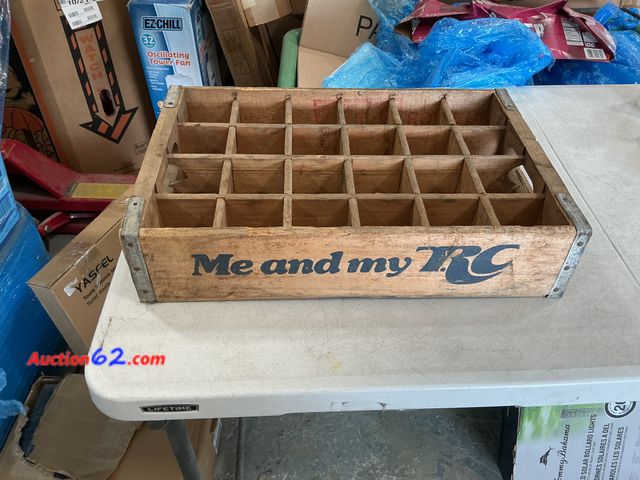 Lot 44-1146o - Vintage Royal Crown Cola ‘ Me and my RC’ Wooden case Used See All Photo's