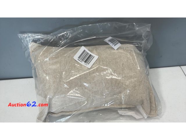 Lot 44-2589w - Decorative Throw Pillow Appears New, A basic inspection has been given to this item. Sold AS-IS. Not Tested See All Photo's