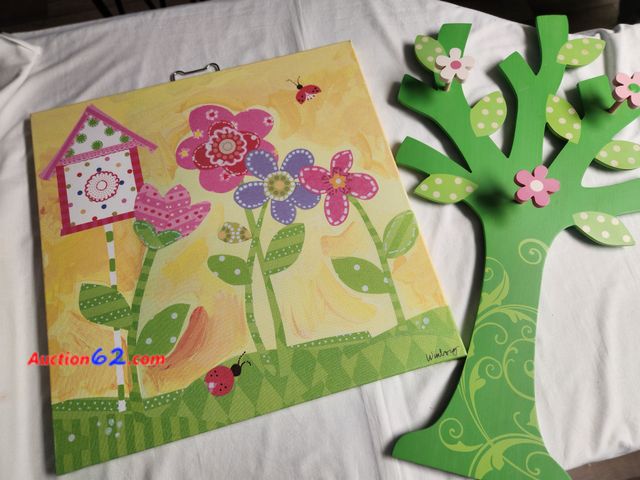 Lot 44-2022i - 1 gently used 21” x 21”canvas picture. 1 gently used 29” x 16” wooden tree. Has 3 places to hang items on. 1 gently used approx size 44” x 5...