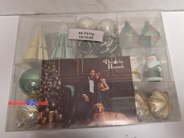 Lot 44-7411p - 120 ct. Christmas ornaments set, green gold Christmas tree decorations, assorted shatter proof plastic hanging ball ornaments  Appears New, ...