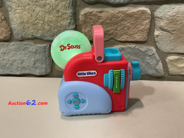 Lot 44-1558b - Little Tikes Dr. Seuss Projector - Storybook Projector, Includes Story Disks (does not read it out loud) E-Commerce Return, A basic inspecti...