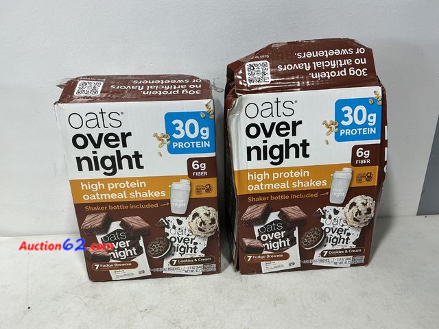 Lot 44-525j - Oats Overnight High Protein Oatmeal Shakes Variety Pack  14 Count See All Photo's Not Tested Appears New with box damage