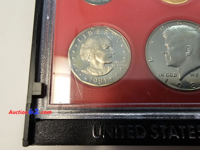 Lot 44-8329p - 1981 TYPE II PROOF SET. HAS THE VERY RARE TYPE II SUSAN B ANTHONY WHICH RETAILS ALONE FOR $50-$65. THAT COIN IS A MUST HAVE TO COMPLETE A SE...