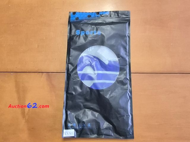 Lot 44-3002t - Size XXXL - SPORTS Knee Brace - See Pictures Appears New, A basic inspection has been given to this item. Sold AS-IS.