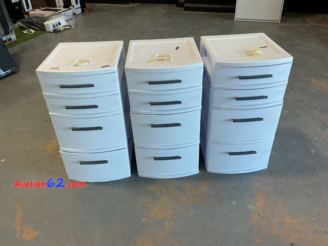 Lot 44-987j - Brightroom 4-Drawer Medium Tower White See All Photo's E-Commerce Return, A basic inspection has been given to this item. Sold AS-IS. Not Te...