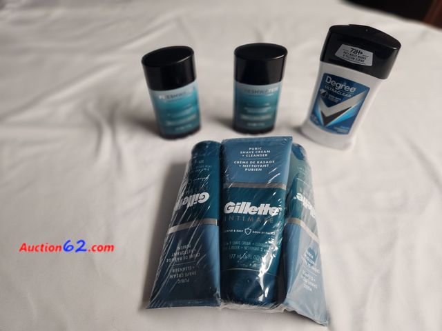Lot 44-2302b - 1 Degree ultraclear 2.7 oz fresh antiperspirant, 2- Freshwater by Bath and Body Works Men's collection sweat and odor control Retails $12.50...