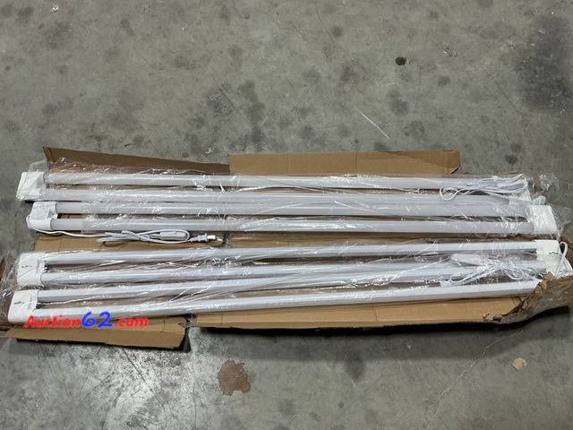 Lot 44-276 - Essentiel 48" Strip Light - Lot of 6 See All Photo's E-Commerce Return, A basic inspection has been given to this item. Sold AS-IS. Not Test...