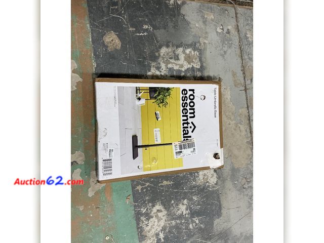 Lot 44-879f - 25lb Steel Square Outdoor Patio Market Table Umbrella Base Black - Room Essentials™: Weather-Resistant, No Tools Needed Not Tested E-Commerc...