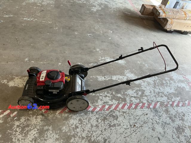 Lot 44-1146p - Black Max 21-inch Gas Powered Walk-Behind Lawn Mower with 150cc EXi625 Briggs and Stratton Engine E-Commerce Return, A basic inspection has ...