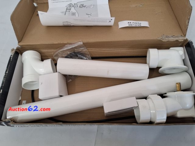 Lot 44-7221e - Complete cable driven bath drain E-Commerce Return, A basic inspection has been given to this item. Sold AS-IS.
