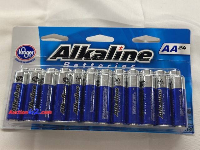 Lot 44-7570b - 24 AA Alkaline batteries by Kroger. New See All Photo's Not Tested Never opened, Factory Sealed