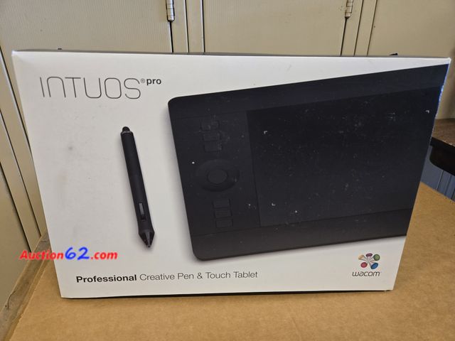 Lot 44-6559p - Wacom Intuos Pro Creative Pentouch Digital Pen And Tablet Appears New, A basic inspection has been given to this item. Sold AS-IS.