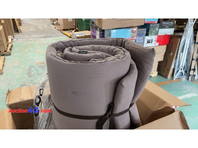 Lot 44-1794a - floor mattress- unknown size E-Commerce Return, A basic inspection has been given to this item. Sold AS-IS. See All Photo's Not Tested