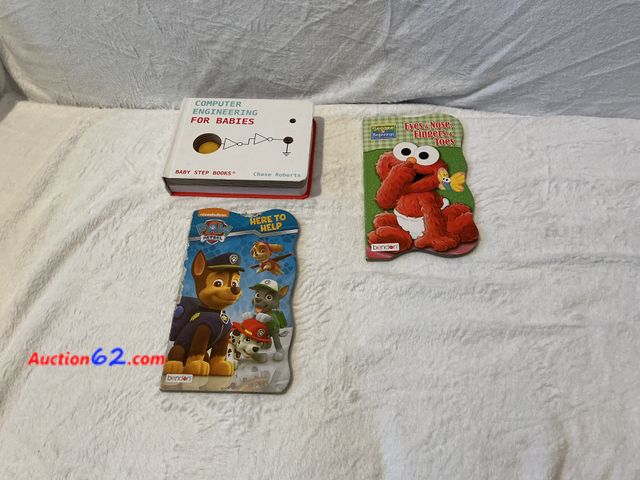 Lot 44-1021m - Lot of (3) children’s books E-Commerce Return, A basic inspection has been given to this item. Sold AS-IS. Used See All Photo's Not Tested