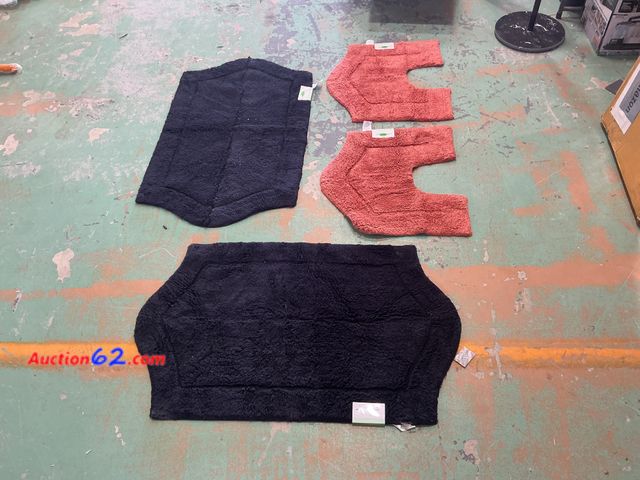 Lot 44-686g - Mix lot of Rugs E-Commerce Return, A basic inspection has been given to this item. Sold AS-IS. See All Photo's Not Tested
