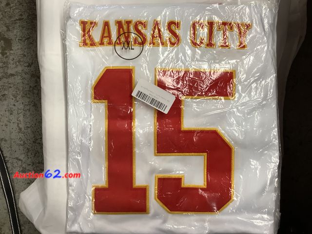 Lot 44-6081w - Patrick Mahomes , Men’s 2x White &amp; Red. E-Commerce Return, A basic inspection has been given to this item. Sold AS-IS. See All Photo's N...
