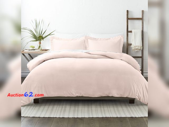 Lot 44-2582w - Premium Ultra Soft Blush Duvet Cover Set Twin Microfiber 2-Piece Duvet Cover Set Appears New, A basic inspection has been given to this item...