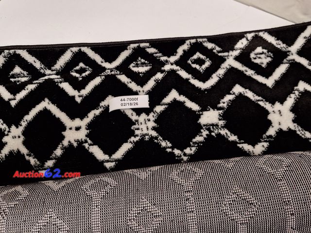 Lot 44-7000f - Mamounia Moroccan Trellis 3'×5' black and white rug  E-Commerce Return, A basic inspection has been given to this item. Sold AS-IS.