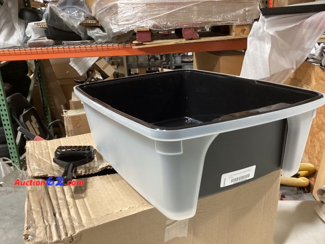 Lot 44-182b - Cat Litter With Scooper  2. E-Commerce Return, A basic inspection has been given to this item. Sold AS-IS.