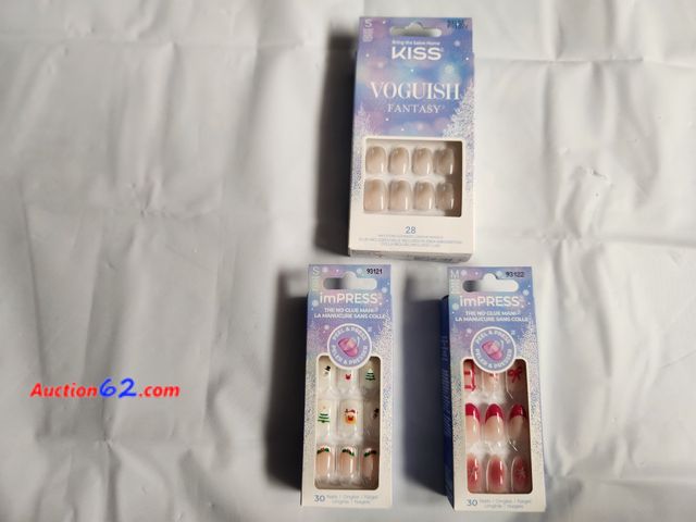 Lot 44-2106g - 1-Kiss Voguish Fantasy nails. 28 count glue included. Printed with soy ink.1 -impress no glue mani. 30 nails peel and press Christmas nails....