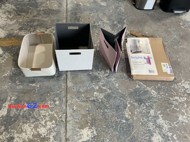 Lot 44-1204j - Storage Bins and File Folders Lot E-Commerce Return, A basic inspection has been given to this item. Sold AS-IS.